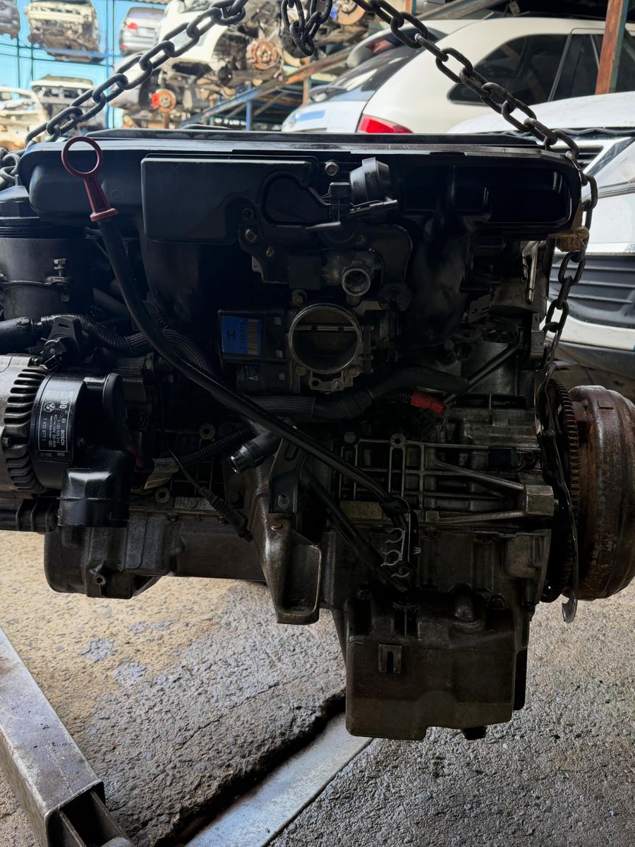 Motor BMW 323I 6 Cilindros 1999 Gasolina 170cv — foto 4 da unidade real em estoque