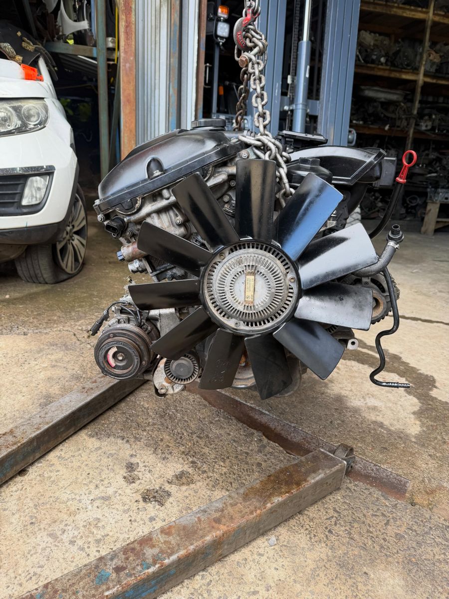 Motor BMW 323I 6 Cilindros 1999 Gasolina 170cv — foto 3 da unidade real em estoque