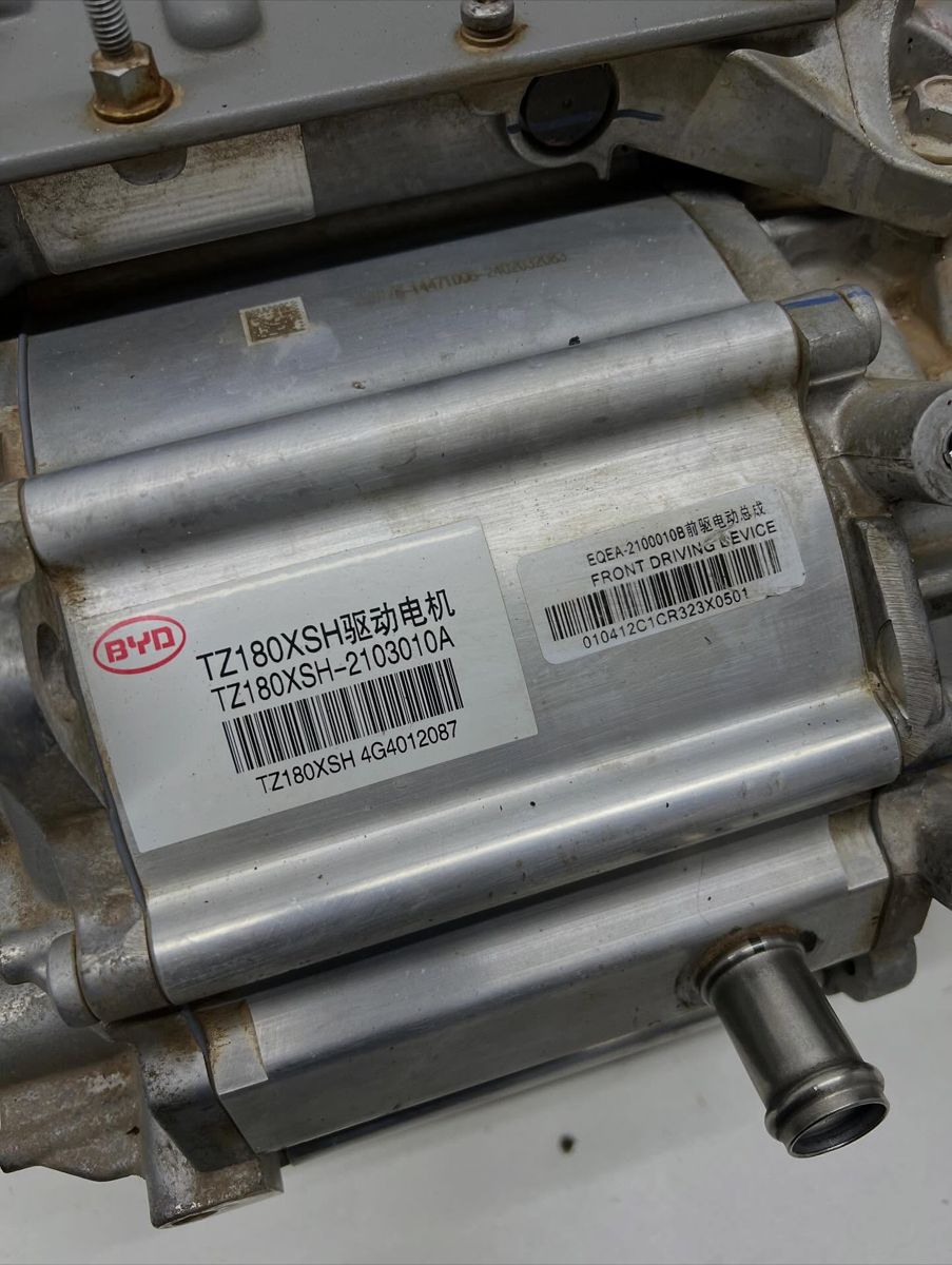 Motor Elétrico Byd Dolphin Mini 2025 75cv — foto 2 da unidade real em estoque